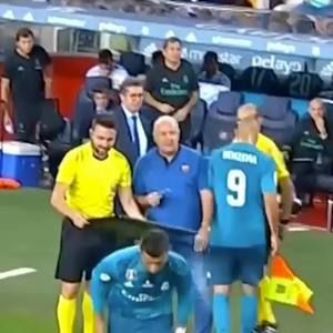 Meet your Posher, Maximo